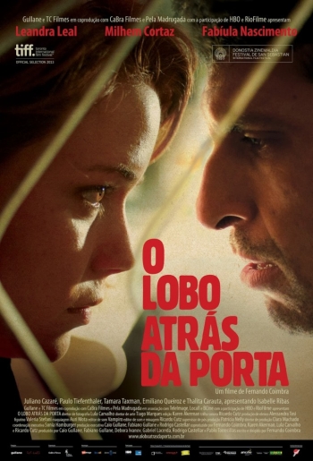 Волк у двери / O Lobo atrás da Porta (2013)